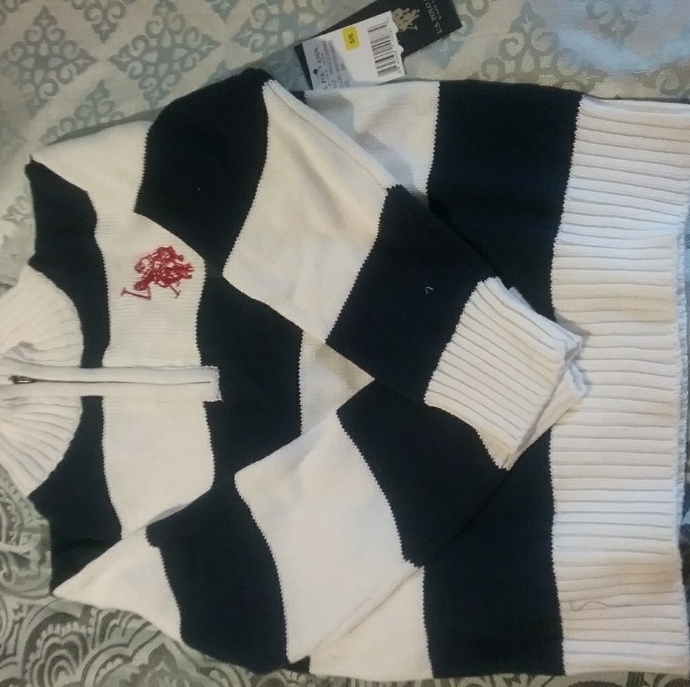Sweatshirt - Picture 3 of 4